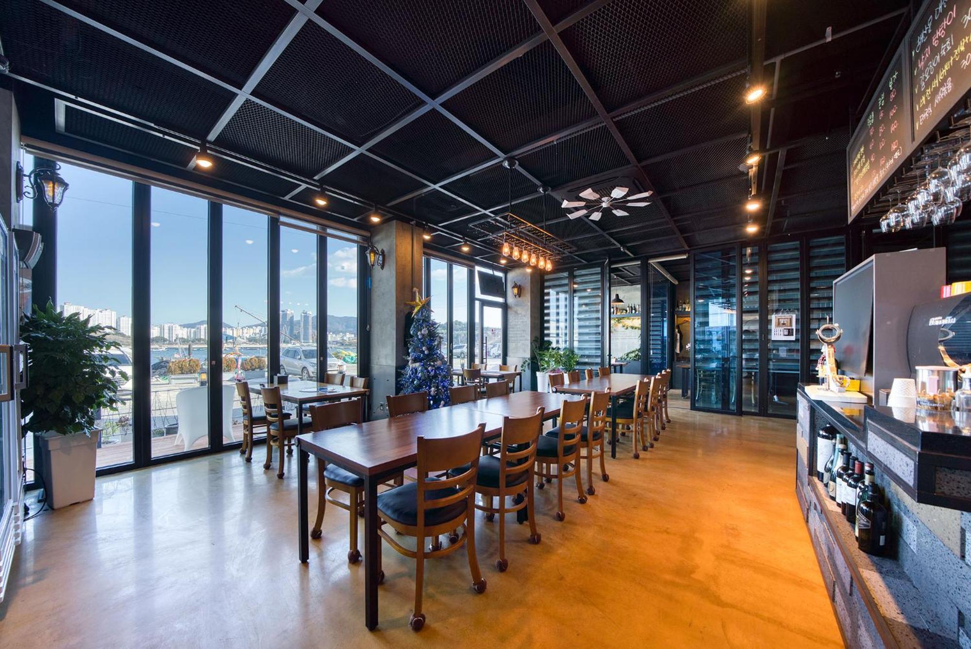 Onda D'Oro Hostel Yeosu Exterior photo